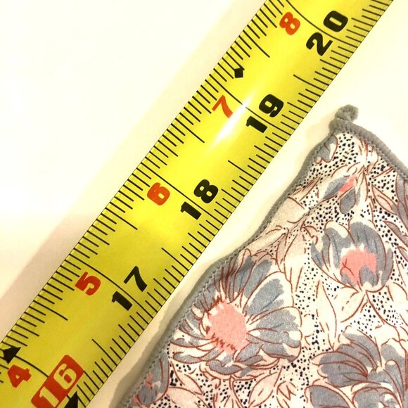 Anthropologie Hair Scarf Scrunchie Gray Pink Floral Pattern - Picture 11 of 11